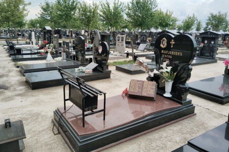 Grob Jelene Marjanović