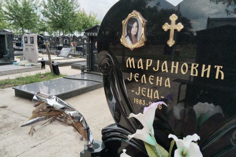 Grob Jelene Marjanović