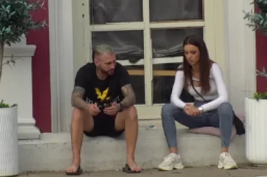 FRKA PRED GLEDANJE SNIMAKA, ŠA NA KORAK DO TOBOGANA: Miona ne može na spavanje, reper kipti od besa!