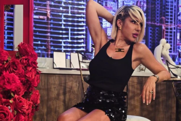 BEZ ZADRŠKE! Jovana Jeremić otkrila pikanterije iz spavaće sobe, pa priznala šta je posebno pali u krevetu!