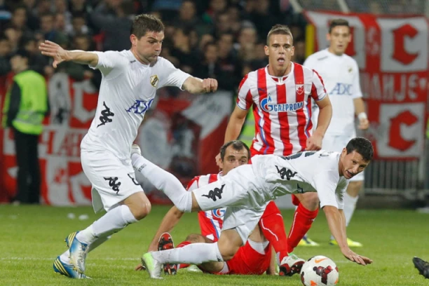 POJAČANJA SU ZVANIČNO POTVRĐENA: Dolazak bivšeg člana crveno-belih je potvrda za visoke ambicije u novoj sezoni!