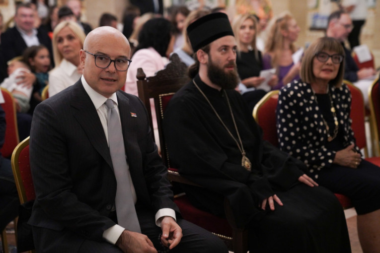 Vučević na dodeli ordena majkama sa troje i više dece: "Demografija ključ svega"! (VIDEO/FOTO)