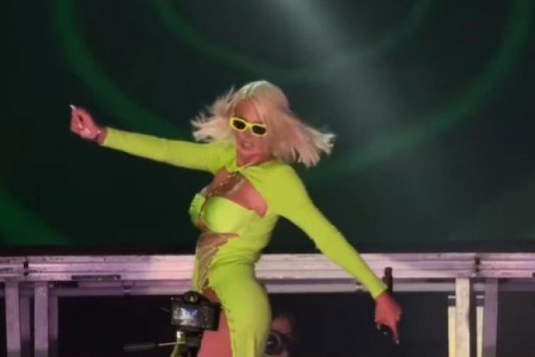 Jelena Karleuša slike