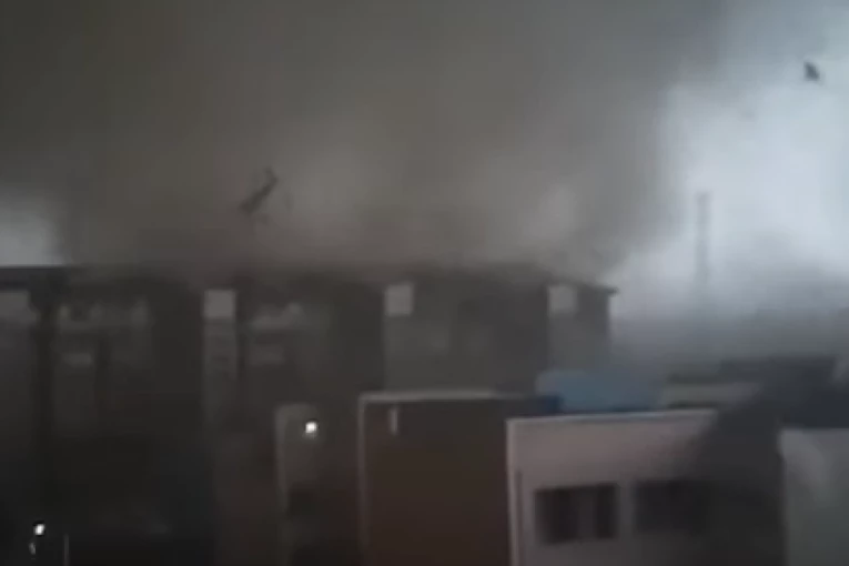 PROGLAŠENA VANREDNA SITUACIJA! Izdato HITNO naređenje za evakuaciju, stiže RAZORNO nevreme! (VIDEO)