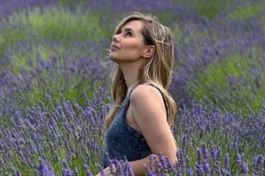 TEOLOŠKINJA ANDREA KEREŠ ZA “RELIGIJU” OTKRIVA: Sa kakvim se iskušenjima susreću vernici na internetu i kako održati balans između digitalne pismenosti i verskog identiteta