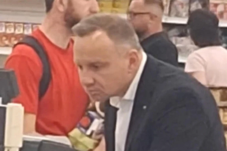 PREDSEDNIK POLJSKE POSTAO HIT NA MREŽAMA! URNEBESNO! Šta ga je toliko IZNENADILO, pale opasne prozivke zbog OVOGA! (VIDEO)