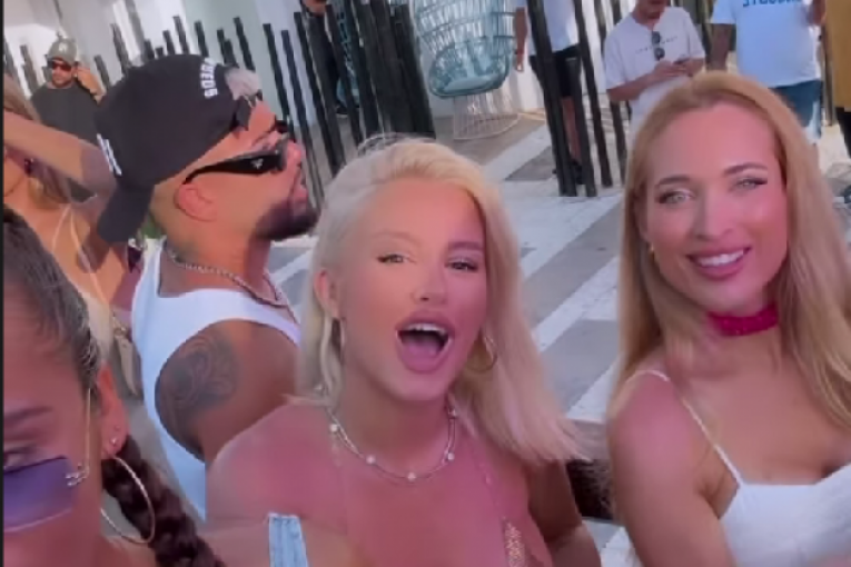 Anastasija Ražnatović i Ema Radujko na Ibici