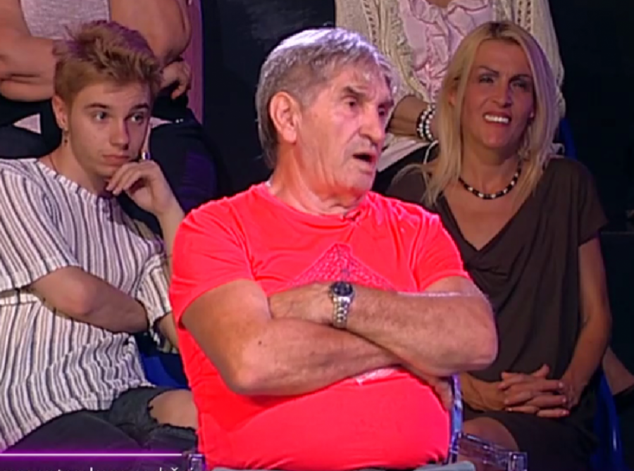 DA SE NAJEŽIŠ - TAKI VODIO TEODORU DELIĆ DA SKINE CRNU MAGIJU: Ono što se desilo pred njen ulazak u "Elitu" ledi krv u žilama!