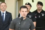 "VOLEO BIH DA MI I SIN BUDE POLICAJAC!" Ispovest žandarma koji je  ranjen samostrelom u terorističkom napadu ispred  ambasade Izraela