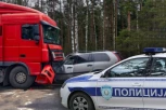 TEŠKA NESREĆA KOD ZRENJANINA! U sudaru kamiona i automobila ima poginulih! (FOTO)
