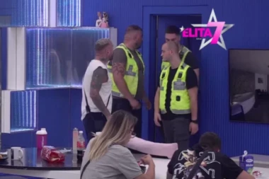 ŠA PLJUNUO MIONU: Nastao opšti haos u Beloj kući! TEŠKO NJEMU kad izađu napolje, ovo je ZVANIČAN KRAJ NJIHOVE VEZE (FOTO)