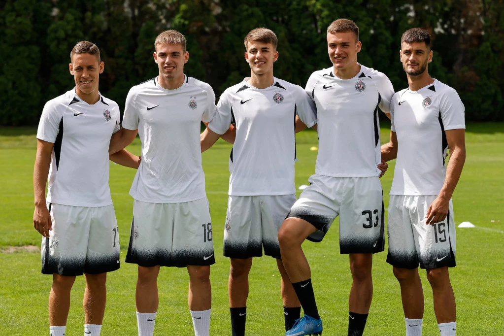 ZA OSTVARENJE CILJEVA, NEOPHODAN JE DOBAR IGRAČKI KADAR: Nekadašnja nada Partizana dolazi da pomogne u borbi za titulu - golovi su njegova preokupacija!