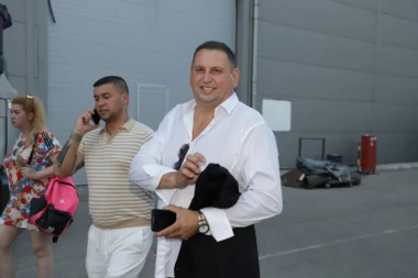 TAKI U BESNOJ MAŠINI STIGAO PO MAJU NA FINALE: Starletu čeka HAOS po izlasku iz Elite, OVO je veliko priznanje njenog oca! (VIDEO)