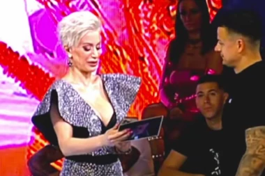 PREKID PROGRAMA FINALA ELITE! Dušica Jakovljević pročitala SAOPŠTENJE koje je dobila - svi su ZANEMELI!