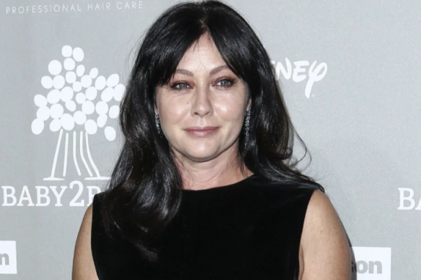 CEO SVET TUGUJE ZA ŠENON DOERTI: Fanovi je oplakuju, a evo šta su uradili nakon TRAGIČNE VESTI!