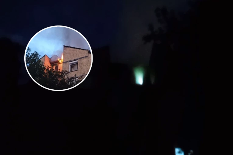 POGLEDAJTE KAKO GORI JEDAN OD STANOVA NA KANAREVOM BRDU! Junačka borba vatrogasaca, ali vatra još nije pod kontrolom! (VIDEO)