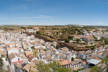 AKO SE NE OSEĆATE DOBRO U MALOM PROSTORU, NE IDITE U OVO SELO! Srbi luduju za ovim regionom, ali nekima se sloši u tom mestu