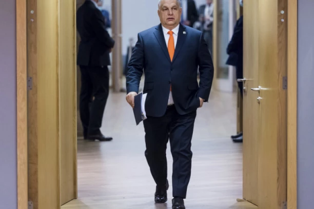 NIVO DUNAVA OPADA: Orban i Mađari odahnuli, a evo koja zemlja iz našeg komšiluka sada NAJVIŠE STRAHUJE OD POPLAVA