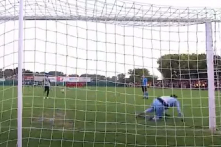 SPORTSKI DIREKTOR CRVENO-BELIH RADI U TRI SMENE: Paraf na ugovor je stavio i golman koji je pre dve godine zavio Partizan u crno!