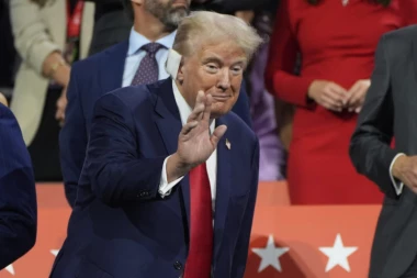 TRAMP SE SASTAO SA OVIM EVROPSKIM POLITIČAREM: Razgovarali o Ukrajini, kandidatu republikanaca UHO I DALJE ZAVIJENO (FOTO)