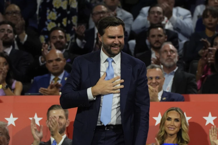 "VRLO SMO UZBUĐENI!": Džej Di Vens podelio sa svetom najvažniju vest (FOTO)