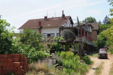 ISPOVEST OČEVICA ZLOČINA U TOPOLNICI: ČITAJTE U SRPSKOM TELEGRAFU! Danas poklon POTROŠAČKA PATROLA!