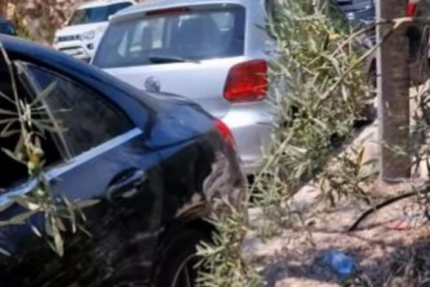 MILOŠ U GRČKOJ DOŽIVEO KRAJNJE NEPRIJATNU SITUACIJU! Ušao sa trudnom ženom u more da se okupa, kad se vratio do auta, doživeo je ŠOK! (VIDEO)