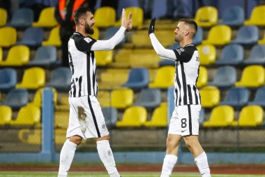 SUPERLIGA SE VRAĆA NA "NARODNU BAŠTU": Podrhtava sever Srbije - Partizan stiže u Sentu!