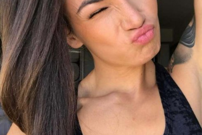 Prelepa Rumunka dobila jezive pretnje od kolege