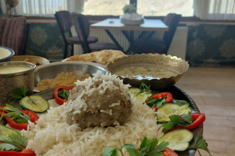 Jelo koje se služilo na dvoru Ishak- paše