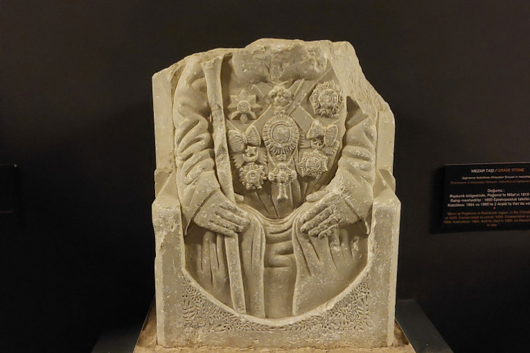 U lokalnom muzeju izloženi su predmeti iz vremena Urartu kraljevstva