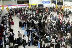 KOLAPS NA AERODROMIMA ZBOG EES SISTEMA! Putnici iscrpljeni čekanjem, evo kako da izbegnete gužve
