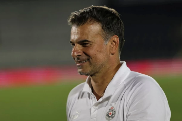 PARTIZAN ZBOG NAIVNE GREŠKE ZNAČAJNO OSLABLJEN PROTIV DINAMA: Stanojević ne može da računa na glavnog "džokera"