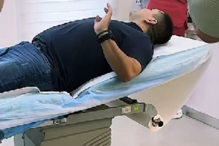 Nenad Macanović Bebica kod plastičnog hirurga