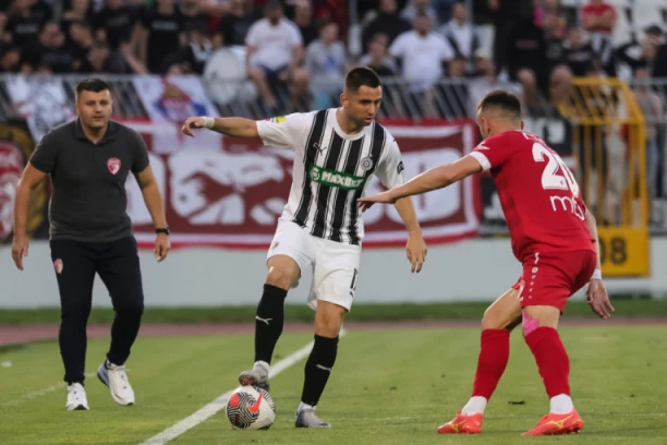 PARTIZANOV IGRAČ USPEŠNO OPERISAN: Nećemo ga dugo gledati na terenu