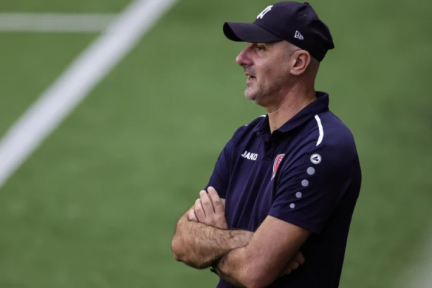 BUKTI VEĆ NA STARTU SUPERLIGE! Trener PROZVAO sudije: "Ako je ovako u prvom kolu"!