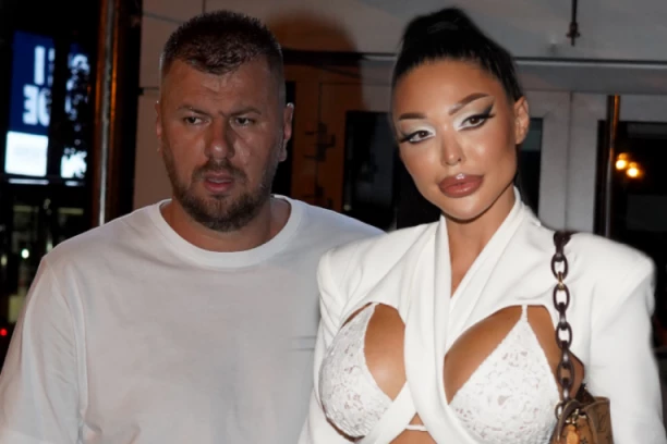 PROCURIO VRELI SNIMAK MAJE I JANJUŠA! Zvao je u stan, pa ŠOKIRAO: Nosiš li donji veš ili ne...