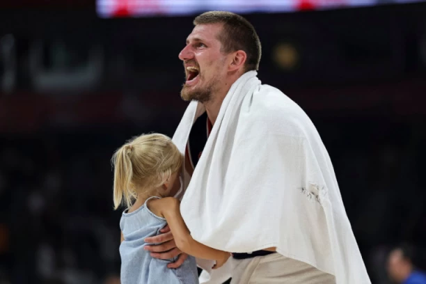 PRESLATKOOO: Tatina princeza - Ognjena nikoga nije ostavila ravnodušnim! (VIDEO)