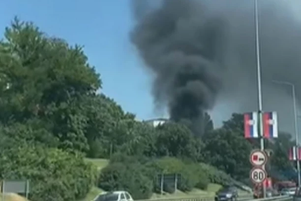 POŽAR KOD VETERINARSKOG FAKULTETA! Crni dim kulja, vidi se i sa auto-puta