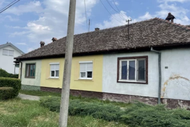 JEDNA KUĆA, TRI FASADE: Žive pod istim krovom, na istom temelju, ali različite boje su hit