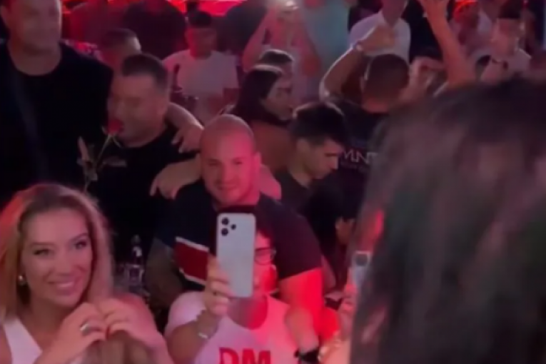 Dragana Mirković i Tea Tairović