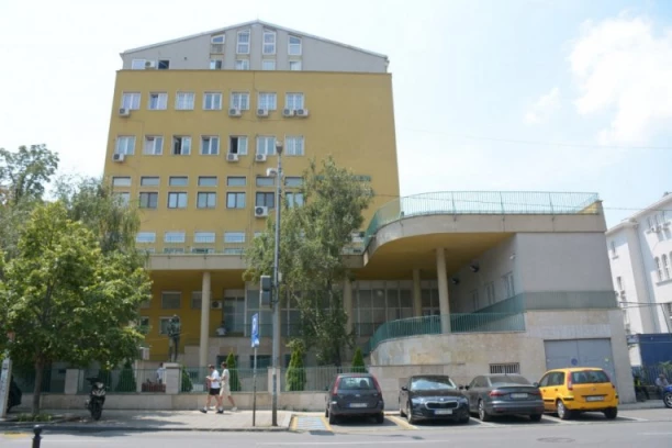 KARABURMA I NJENE "CRNE ULICE": Dvanaestogodišnjak teško povređen na mestu koje je 2021. podiglo Srbiju na noge