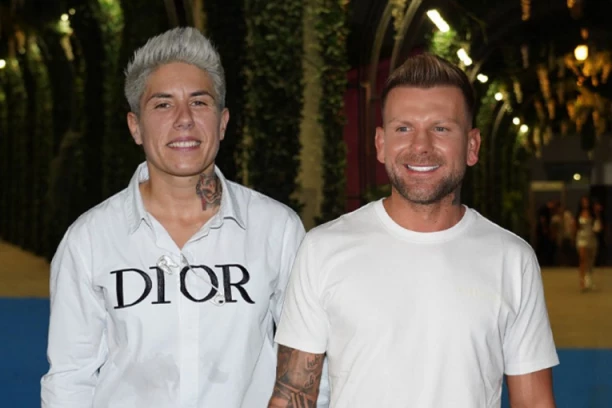 MATORA ZALJUBLJENA U STANISLAVA - PUKLA BRUKA: "Ona je njega tajno pozvala u stan..." Evo ko je OCINKARIO (FOTO)