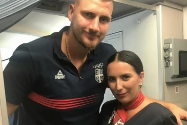 IMA JOŠ HUMANIH LJUDI! Jokićev potpis leči bolesnu decu u Srbiji (FOTO)