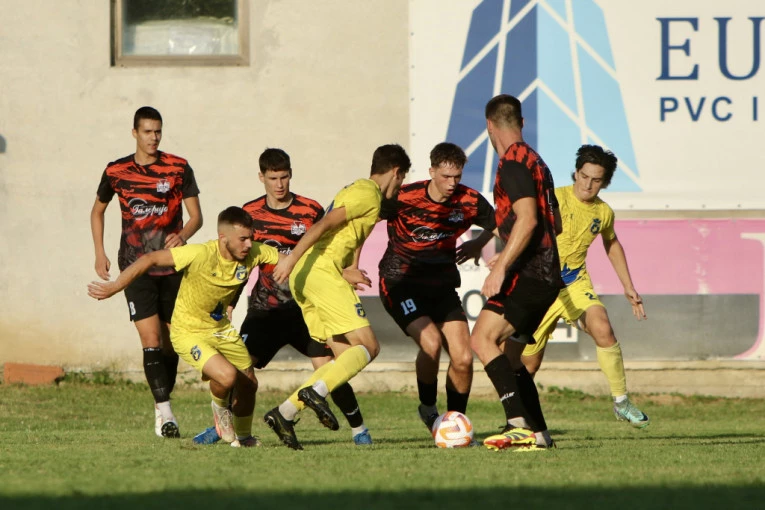 TRADICIONALNO 44. PUT PO REDU: Meč u kojem je rezultat svakako u drugom planu! (FOTO GALERIJA)