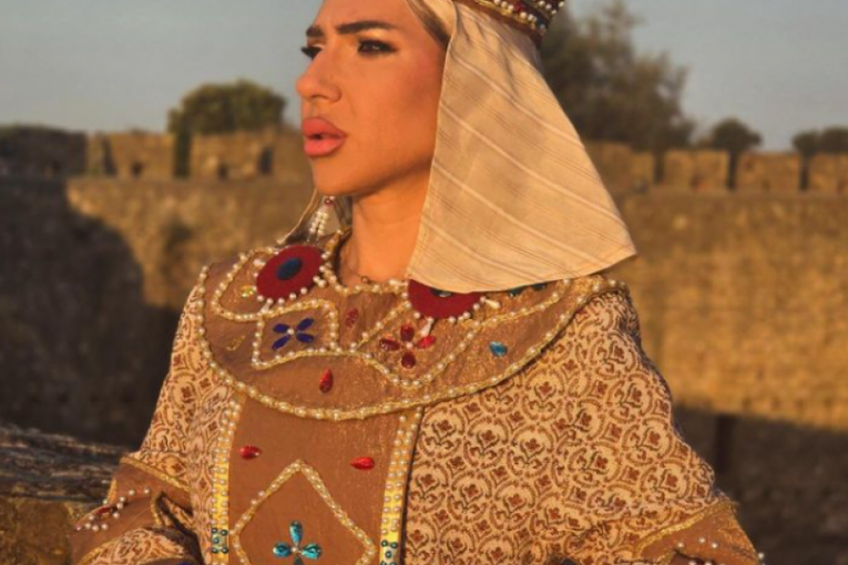 Jovana Jeremić kao carica Milica