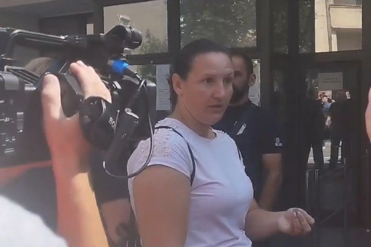 "UBICA IMA VIŠE PRAVA OD NAS" Majka momka kom je Blažić oduzeo normalan život: Moje dete će ostati invalid zbog njega, a sad nam ne dozvoljavaju da ga vidimo! (VIDEO)