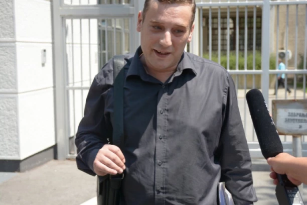 UBICA IZJAVIO SAUČEŠĆE PORODICAMA ŽRTAVA: Munić otkrio kada se nastavlja suđenje Urošu Blažiću! (VIDEO)