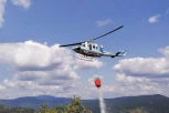 Pripadnici Sektora za vanredne situacije i Helikopterske jedinice lokalizovali požar kod Raške! (FOTO)