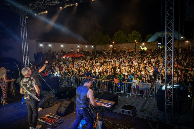 Nastup ,,Zabranjenog pušenja"